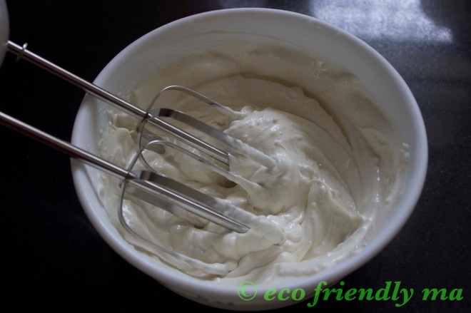 DIY all-natural nourishing whipped body butter whipping